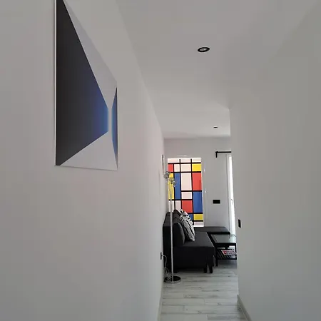 Апартаменты Michas House